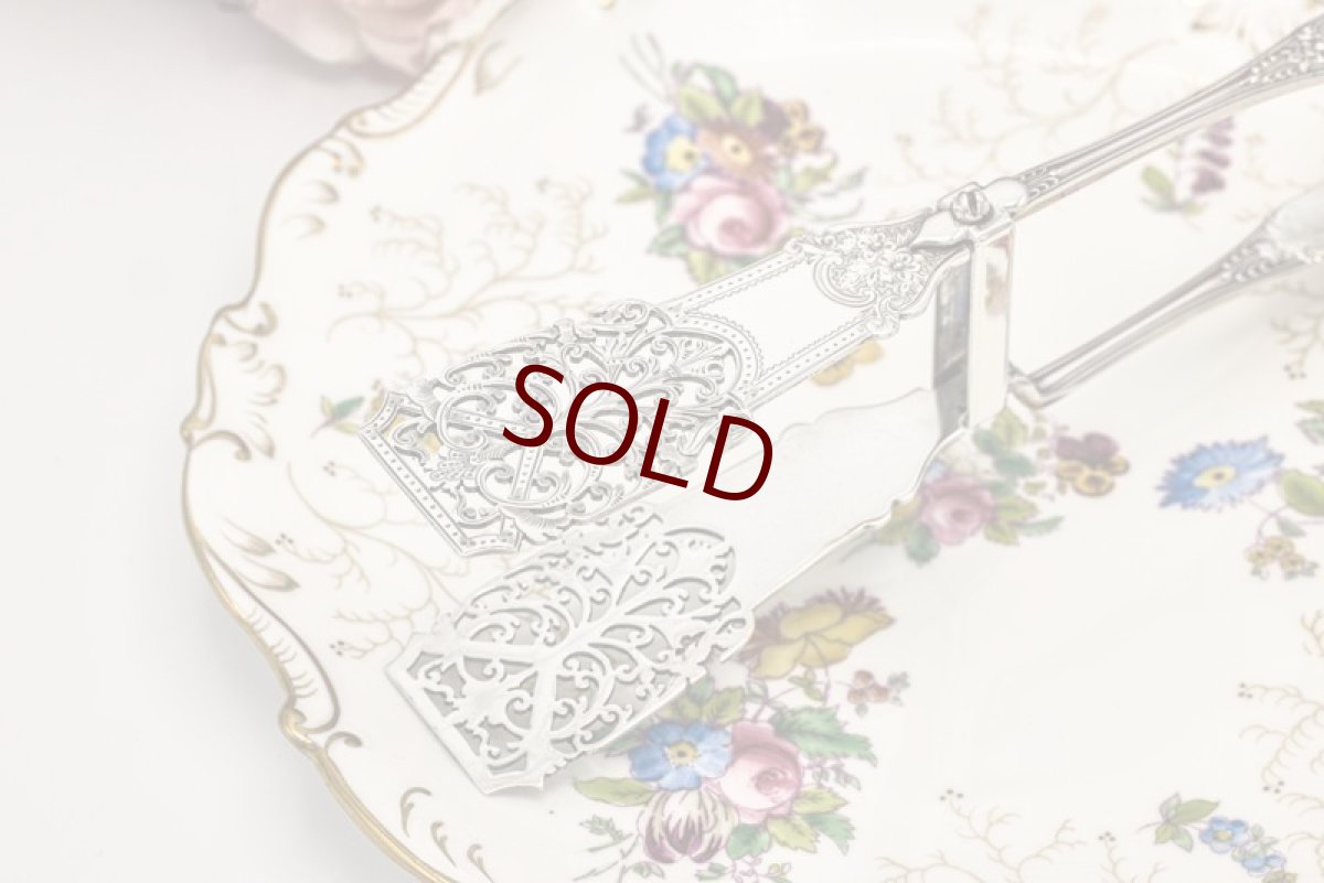 画像1: アンティークシルバー、アンティーク銀器、純銀製(925) 1910年繊細な透かし細工　クイーンズパターンハンドル　サービングトング (1)