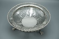 画像11: アンティークシルバー、アンティーク銀器　純銀製（925）1909年　特級　繊細なスクロール透かし細工が見事なフルーツ/ブレッドバスケット (11)