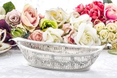 画像2: アンティークシルバー、アンティーク銀器、シルバープレート製　リボンと薔薇のガーランド透かし細工　ブレッドバスケット (2)