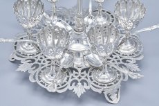 画像7: アンティークシルバー、アンティーク銀器、シルバープレート製　美総透かし細工のエッグクリュエット＆スプーンセット (7)