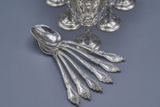 画像9: アンティークシルバー、アンティーク銀器、シルバープレート製　美総透かし細工のエッグクリュエット＆スプーンセット (9)