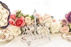 画像1: アンティークシルバー、アンティーク銀器、シルバープレート製　ヴィクトリアン後期　エレガントなトーストラック (1)