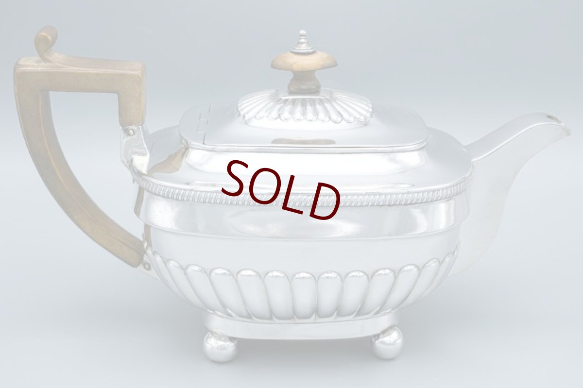 画像7: アンティークシルバー、アンティーク銀器、純銀製(925)ジョージ3世 1808年　ハーフフリューテッドティーポット (7)