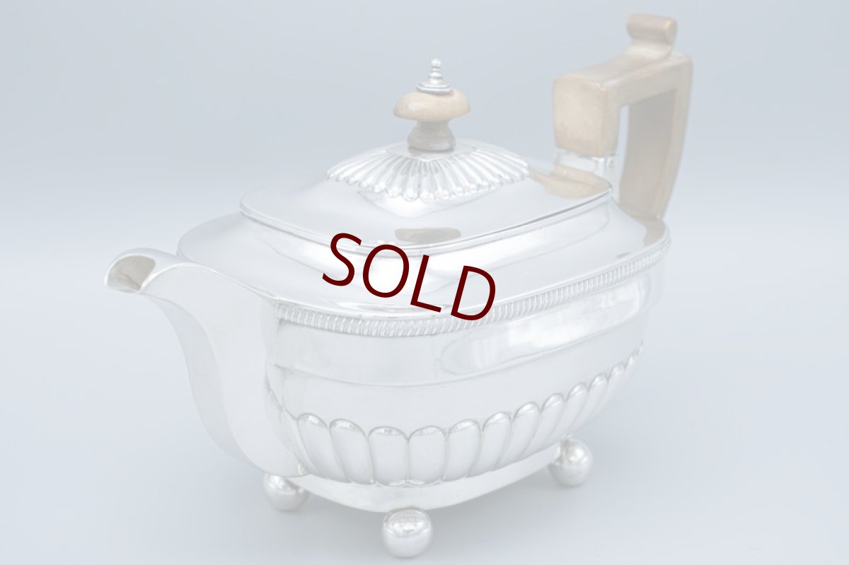 画像3: アンティークシルバー、アンティーク銀器、純銀製(925)ジョージ3世 1808年　ハーフフリューテッドティーポット (3)