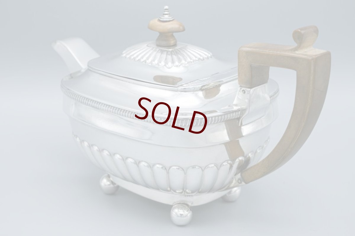 画像4: アンティークシルバー、アンティーク銀器、純銀製(925)ジョージ3世 1808年　ハーフフリューテッドティーポット (4)