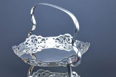 画像4: アンティークシルバー、アンティーク銀器、シルバープレート製 優美な透かし細工プレート 三段 アフタヌーンティー ケーキスタンド (4)