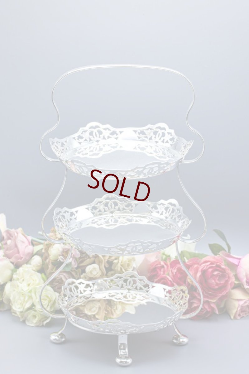 画像3: アンティークシルバー、アンティーク銀器、シルバープレート製 優美な透かし細工プレート 三段 アフタヌーンティー ケーキスタンド (3)