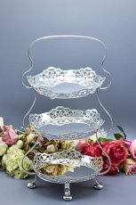画像3: アンティークシルバー、アンティーク銀器、シルバープレート製 優美な透かし細工プレート 三段 アフタヌーンティー ケーキスタンド (3)