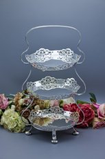 画像8: アンティークシルバー、アンティーク銀器、シルバープレート製 優美な透かし細工プレート 三段 アフタヌーンティー ケーキスタンド (8)
