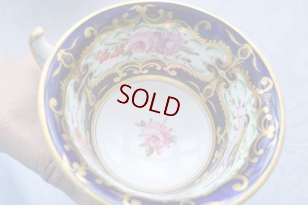 画像5: アンティーク陶磁器 c.1860 　ダービー　ロイヤルブルー、金彩、薔薇と小鳥のカップ＆ソーサー