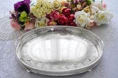 画像1: アンティークシルバー、アンティーク銀器、ヴィクトリア時代中期 手彫りエングレービング オーバル ギャラリートレイ (1)