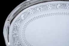 画像4: アンティークシルバー、アンティーク銀器、ヴィクトリア時代中期 手彫りエングレービング オーバル ギャラリートレイ (4)