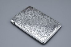 画像5: アンティークシルバー、アンティーク銀器 純銀製（925）1904年　お花、葉模様、スクロールの手彫りエングレービング彫刻　カードケース (5)