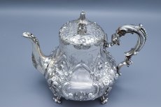 画像3: アンティークシルバー、アンティーク銀器、純銀製（925）1861年 特級 ロココスタイル 薔薇とお花の彫刻が華麗なティー＆コーヒー4点セット (3)