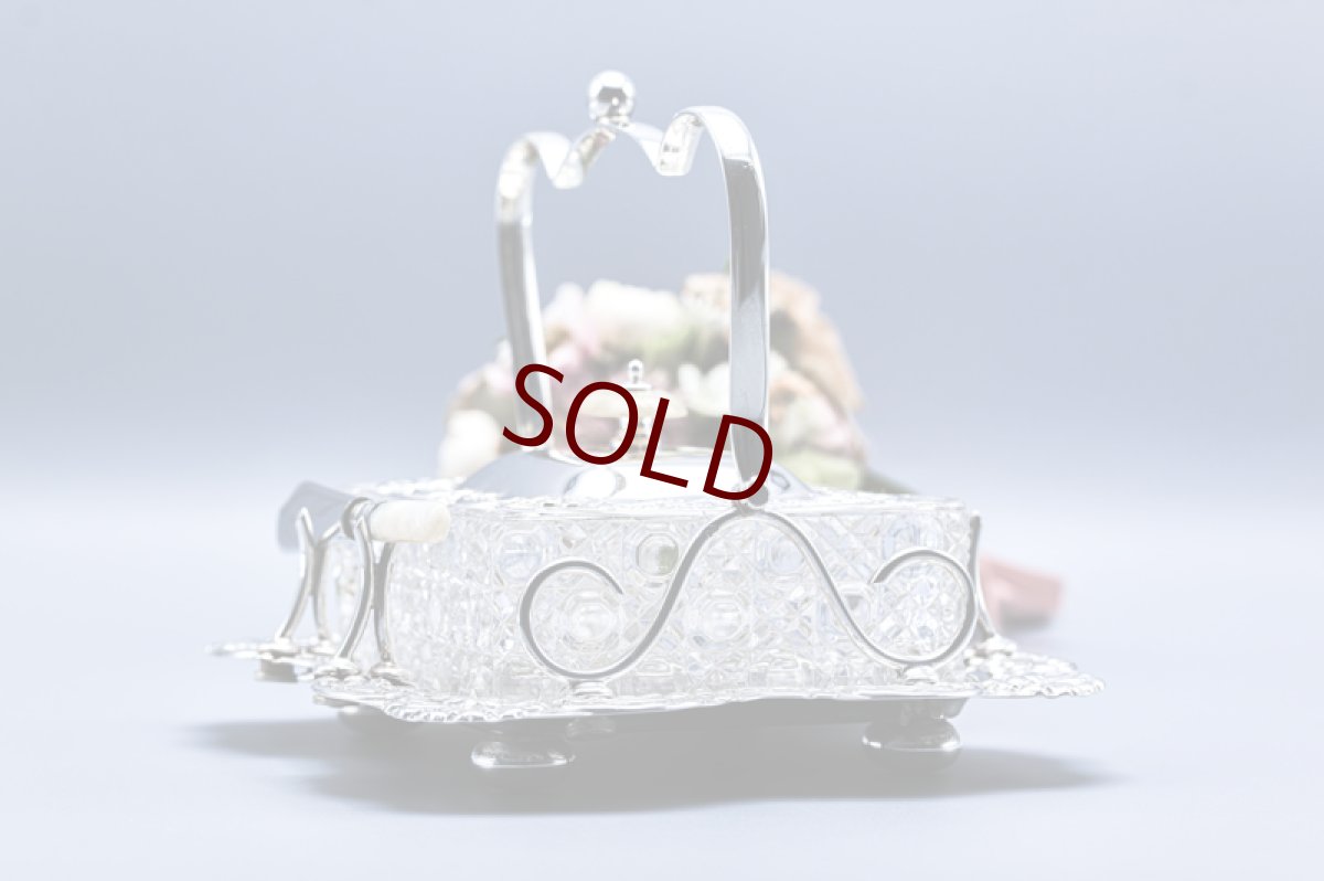 画像3: アンティークシルバー アンティーク銀器 シルバープレート製  ロココスタイル　蓋付きハンドカットクリスタルグラス　バターディッシュ (3)