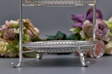 画像6: アンティークシルバー、アンティーク銀器、シルバープレート製 透かし細工プレート 三段 アフタヌーンティー ケーキスタンド (6)