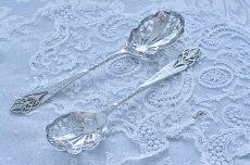 画像2: アンティークシルバー、アンティーク銀器、純銀製(925)　繊細な葉模様の透かし細工が美しいフルーツ/ベリースプーンセット　 (2)