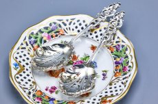 画像3: アンティークシルバー、アンティーク銀器、純銀製(925)1900年葉模様の透かし細工、ハンドルの装飾が美しいフルーツ/ベリースプーンセット　 (3)