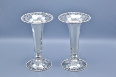 画像2: アンティークシルバー、アンティーク銀器、シルバープレート製　1900-1919年制作  ペア　透かし細工　花入れ (2)