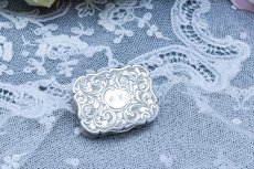 画像2: アンティークシルバー、アンティーク銀器、純銀製(925) 1886年 ハンドエングレービング 透かし細工 ビネグレット (2)
