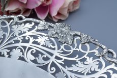 画像8: アンティークシルバー、アンティーク銀器、純銀製(925)　スクロールと葡萄の透かし細工 センターピース (8)