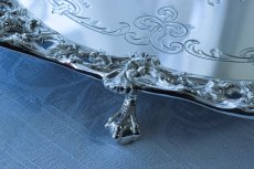 画像5: アンティークシルバー、アンティーク銀器、シルバープレート製 ヴィクトリアン　透かし細工ボーダー手彫り彫刻 36cm サルヴァ (5)