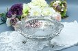 画像4: アンティークシルバー、アンティーク銀器　純銀製（925）1907年　特級　薔薇とお花の装飾 繊細なスクロール透かし細工が見事なフルーツ/ブレッドバスケット