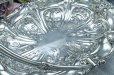 画像3: アンティークシルバー、アンティーク銀器、シルバープレート製 ヴィクトリアン　カーストワークボーダー　オーバル　フリル　お花の彫刻 ケーキバスケット
