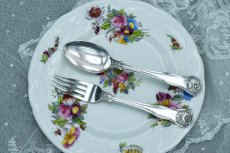 画像4: アンティークシルバー、アンティーク銀器、純銀製（925）1903年　変わりキングスパターン　クリスニング チャイルドカトラリー セット (4)