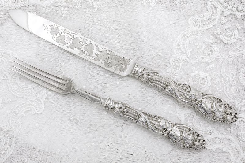 純銀製（925）1862年 美装飾 ケーキナイフ＆フォークセット