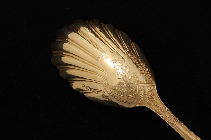 アンティークシルバー 純銀製(925) 1872年 Chawner & Co. 総金鍍金 ペア デザートサービングスプーンセット