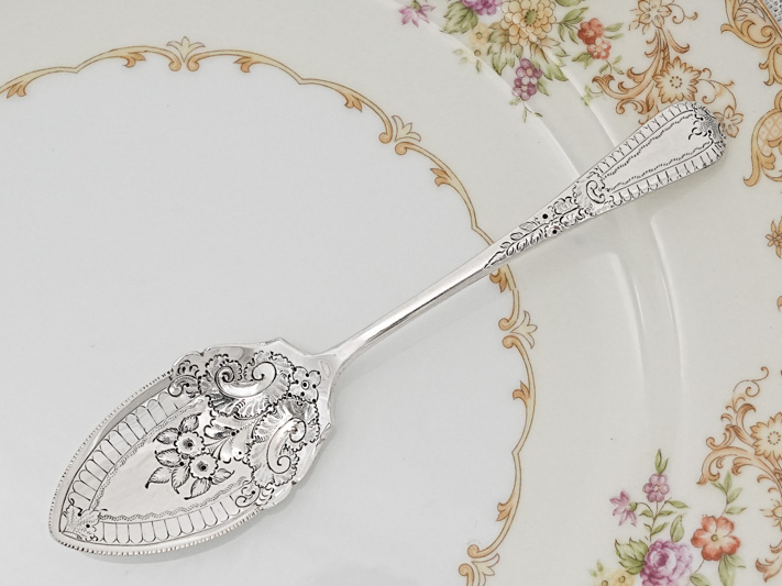 画像5: アンティークシルバー、アンティーク銀器、純銀製(925)　スクロールと花の装飾　ジャムスプーン　ペアセット