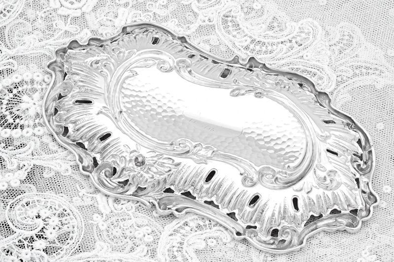 画像4: アンティークシルバー、アンティーク銀器、純銀製(925) 1903年 エレガントなスクロール装飾と透かし細工 トリンケット ディッシュ