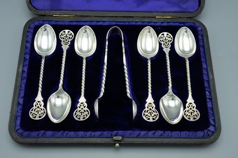 画像1: アンティークシルバー、アンティーク銀器　純銀製(925) 1896年 美透かし細工 ティースプーン６本＆シュガートングセット