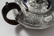 画像9: 純銀製（925）ジョージアン　1823年バーナード制作、お花のチェイシング　手作り　ティーポット
