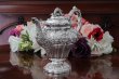 画像5: 純銀製（925）1833年 特級　ジョージアン　お花とスクロールのチェイシング　ティー＆コーヒー4点セット