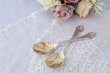 画像1: 純銀製(925)　アンティークシルバー　金鍍金　葉模様の透かし細工　ブライトカット彫刻　サービングスプーン　ペアセット
