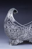 画像7: アンティークシルバー、純銀製（925）1902年　特級品　エルキントン　手作業の鋳金透かし細工　貴族の館の花入れ（ジャーディニエール）/フルーツバスケット