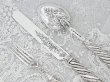 画像4: アンティークシルバー、アンティーク銀器、純銀製（925）1867年  彫刻入り 見事なツイストハンドル　クリスニング チャイルド カトラリー 3点セット