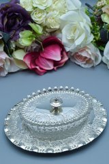 画像: アンティークシルバー、アンティーク銀器 シルバープレート製  c.1890 お花と葉模様　蓋付きグラス　バターディッシュ