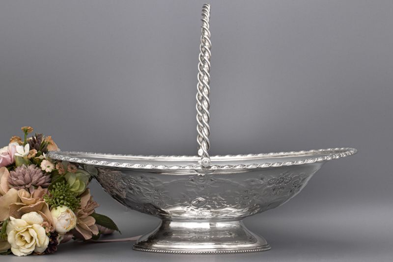 画像5: アンティークシルバー、アンティーク銀器、シルバープレート　ヴィクトリア時代中後期 手彫りのバラ、お花の彫刻　オーバル　ケーキバスケット 